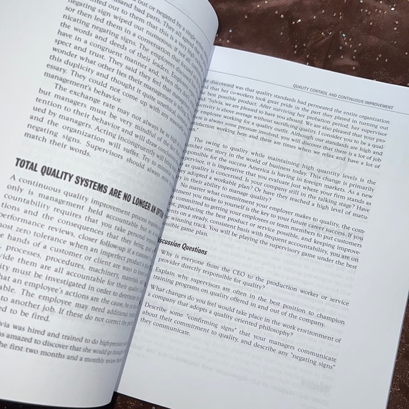 🙋🏻‍♀️⏰CLOSING JUNE 10!🛍️SUPERVISOR’S SURVIVAL KIT PAPERBACK BOOK📚 - Picture 3 of 10